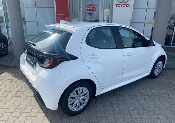Toyota Yaris cena 68900 przebieg: 66604, rok produkcji 2022 z Raszków małe 232